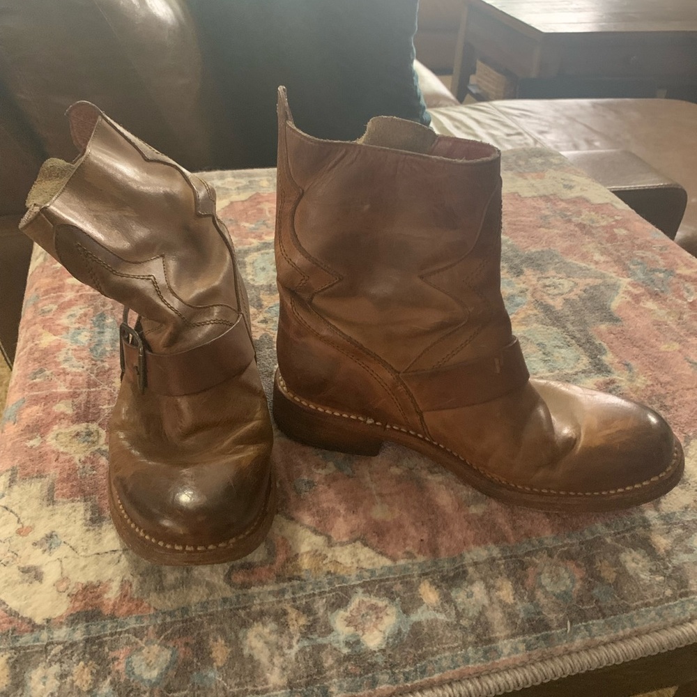 Brown boots